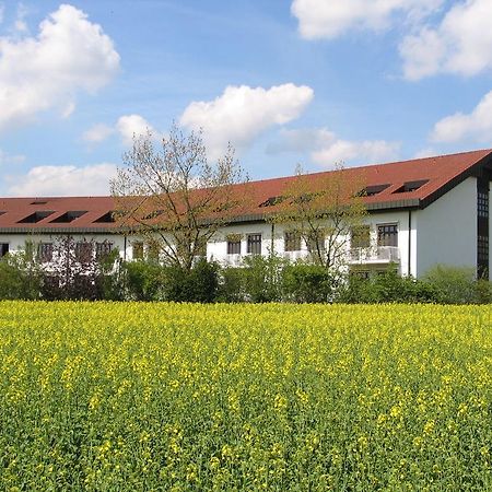 Tagungs- Und Bildungszentrum Steinbach/Taunus Штайнбах-ам-Таунус Экстерьер фото
