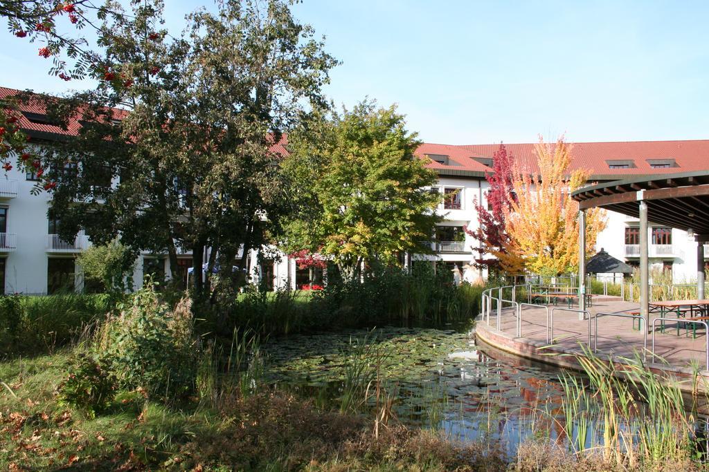 Tagungs- Und Bildungszentrum Steinbach/Taunus Штайнбах-ам-Таунус Экстерьер фото